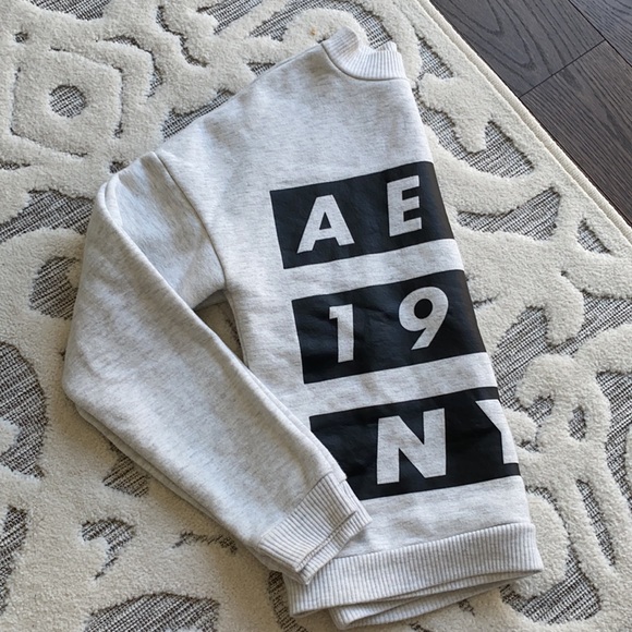 Aero Crop Long Sleeve Sweatshirt - Picture 11 of 11